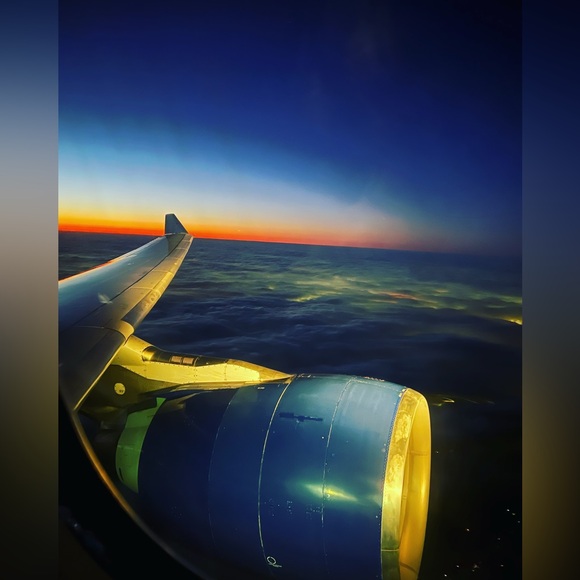 Meet your Posher, Vicki โ๏ธ๐ - Picture 15 of 17